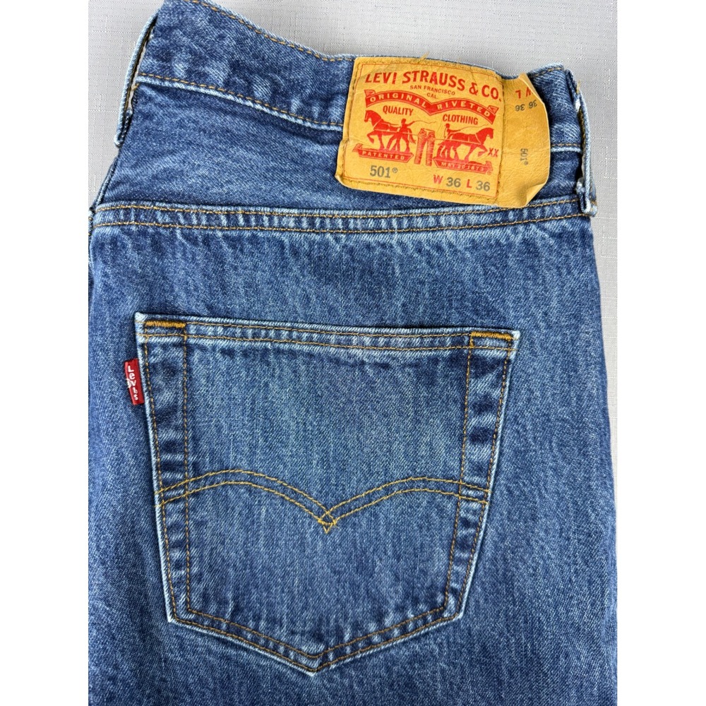 Levis 501 Original Fit Jeans Mens 36x36 Blue Denim Straight Leg Button Fly - Picture 9 of 10